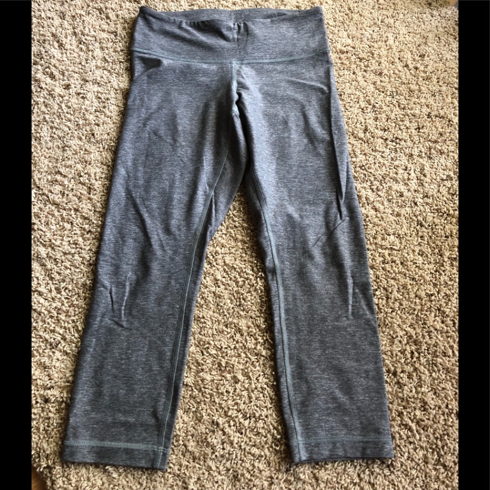LULULEMON WUNDER UNDER CROPS